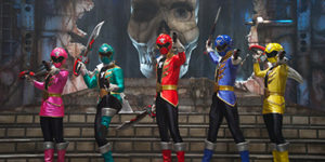 海賊戦隊ゴーカイジャーのプロット解説